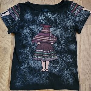Women's Peruvian Graphic Tee Size S